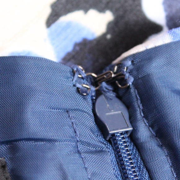 Floral V-neck Dress by Evan Picone White, Periwinkle, Blue, and Green Size 8 - Picture 12 of 15